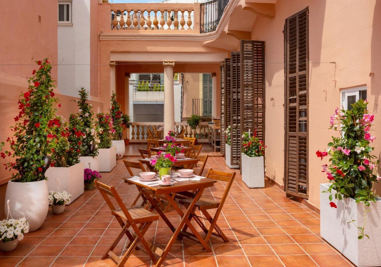 Antonios Hostal Sitges Exterior foto
